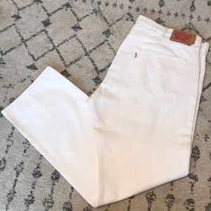 LEVI STRAUSS & CO. Men’s white denim. Size 44